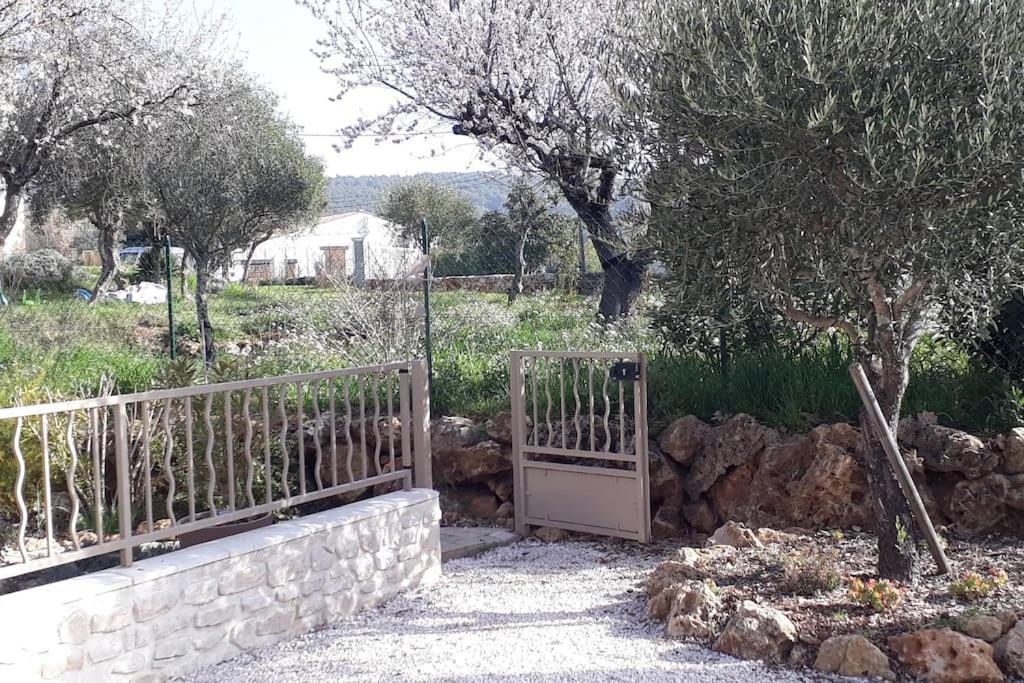 Maison 2 Ou 4 Personnes Jardin Parking Les Amandiers 洛尔格 外观 照片